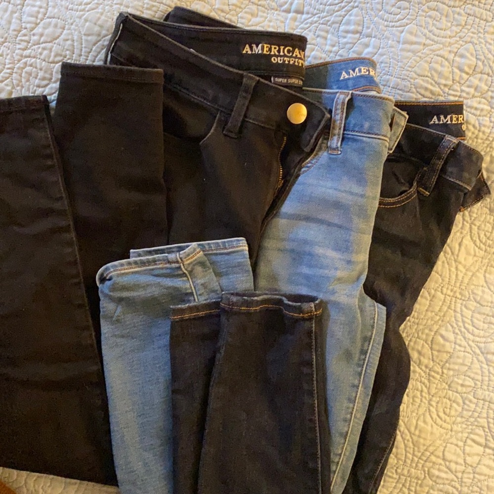 Lot of 3 American Eagle stretch jeggings